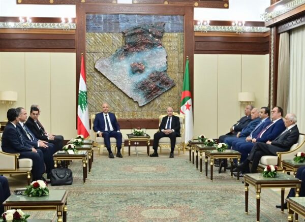 Les entretiens entre le président de la République et son homologue libanais élargis aux délégations