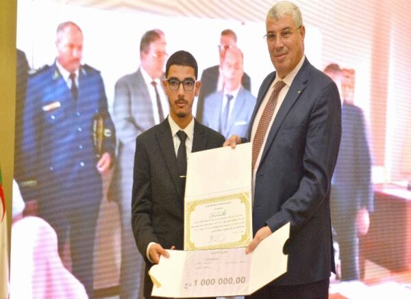 Oran : cérémonie en l'honneur des lauréats du BEM et du BAC