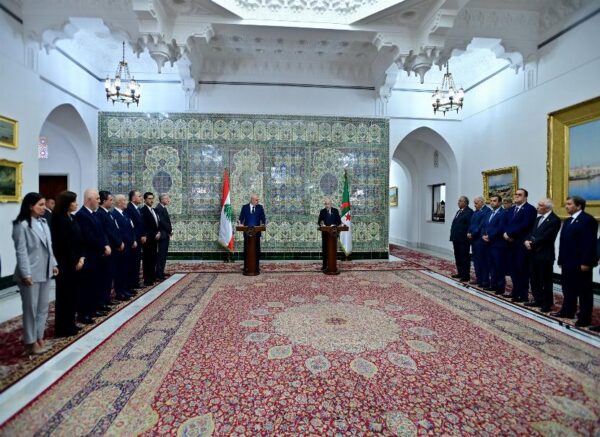 Le président Tebboune anime conjointement une conférence de presse avec son homologue libanais