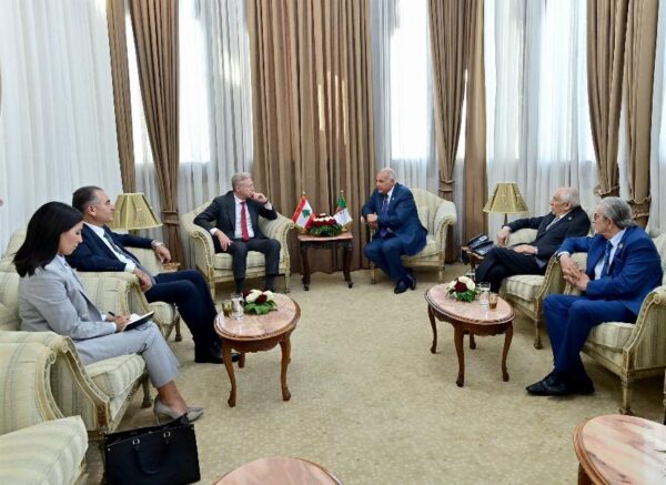 Algérie-Liban : le ministre des Affaires étrangères s'entretient avec son homologue libanais