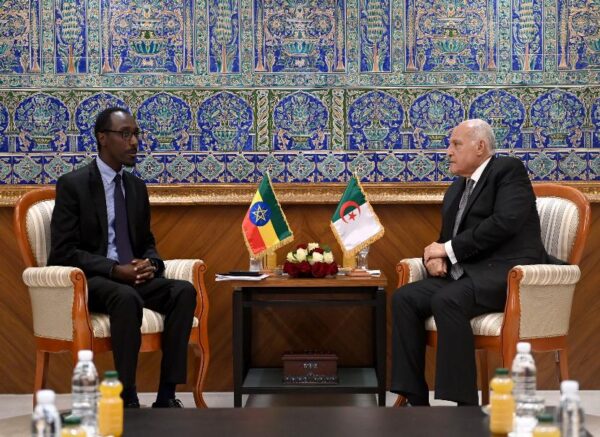 Le ministre des Affaires étrangères reçoit son homologue éthiopien