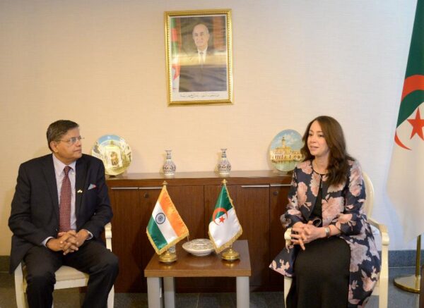 Mme Mansouri reçoit l'envoyé spécial du Premier ministre indien