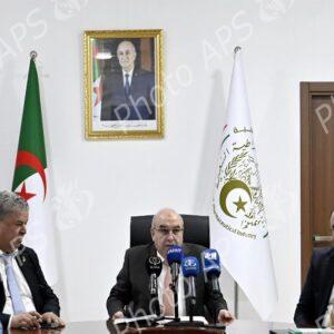 Signature d'une convention de partenariat entre les groupes Saidal et Madar