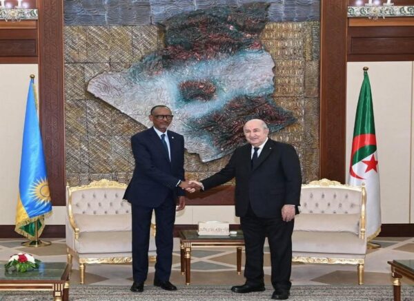 Le président de la République s'entretient avec son homologue rwandais