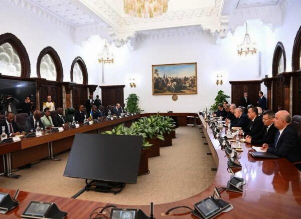 Les entretiens entre le président de la République et son homologue rwandais élargis aux membres des deux délégations