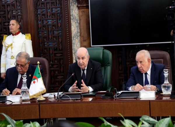 Les entretiens entre le président de la République et son homologue rwandais élargis aux membres des deux délégations