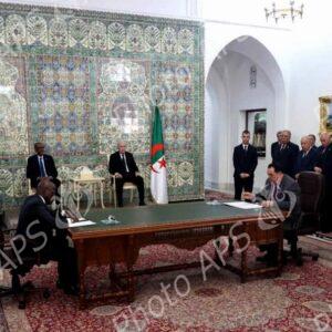 Le président de la République copréside avec son homologue rwandais la cérémonie de signature d'accords et de mémorandums d'entente