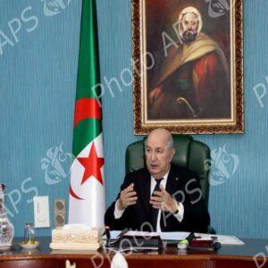 Le président de la République préside une réunion du Haut Conseil de sécurité