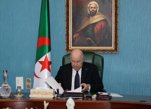 Le président de la République préside une réunion du Haut Conseil de sécurité
