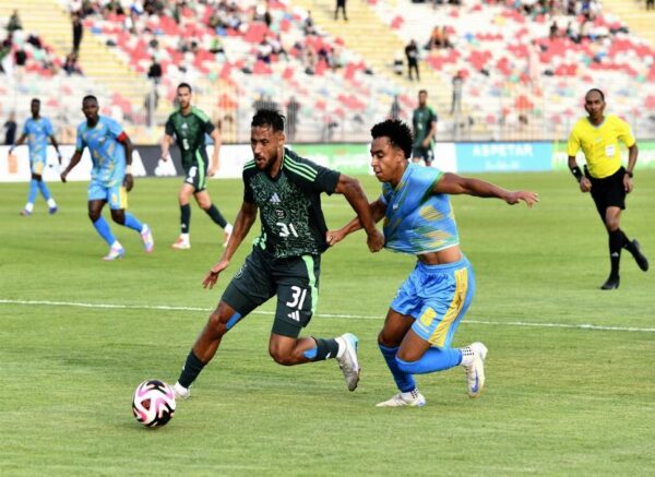 Constantine : (Football) Match amical : l'Algérie bat le Rwanda (2-0)
