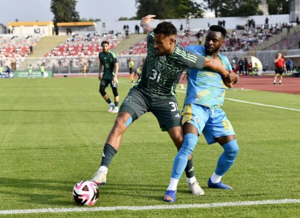 Constantine : (Football) Match amical : l'Algérie bat le Rwanda (2-0)