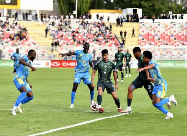 Constantine : (Football) Match amical : l'Algérie bat le Rwanda (2-0)