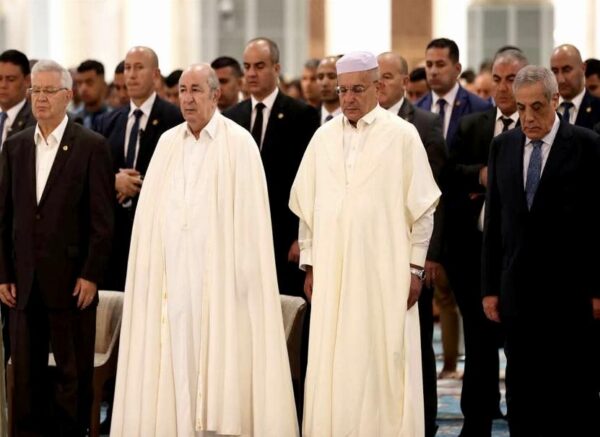 Le président de la République accomplit la prière de l'Aïd El-Adha à Djamaâ El Djazaïr