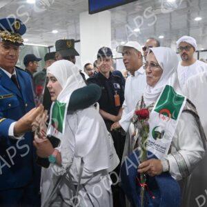 Alger : retour du premier groupe de pèlerins algériens au pays