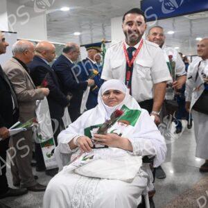 Alger : retour du premier groupe de pèlerins algériens au pays