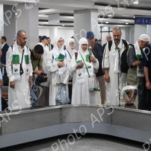 Alger : retour du premier groupe de pèlerins algériens au pays