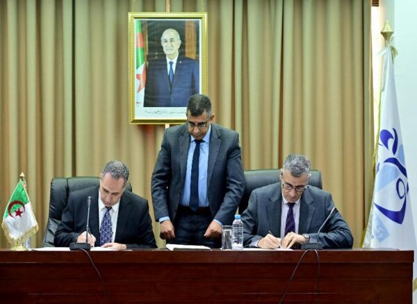 Signature d'une convention de coopération entre l'APS et la Direction générale des archives nationales