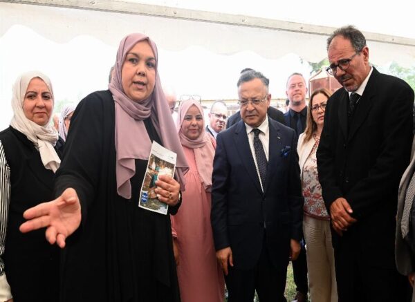 Le ministre de l'Enseignement supérieur inaugure deux projets pilotes dans les domaines des énergies renouvelables et de l'agriculture durable