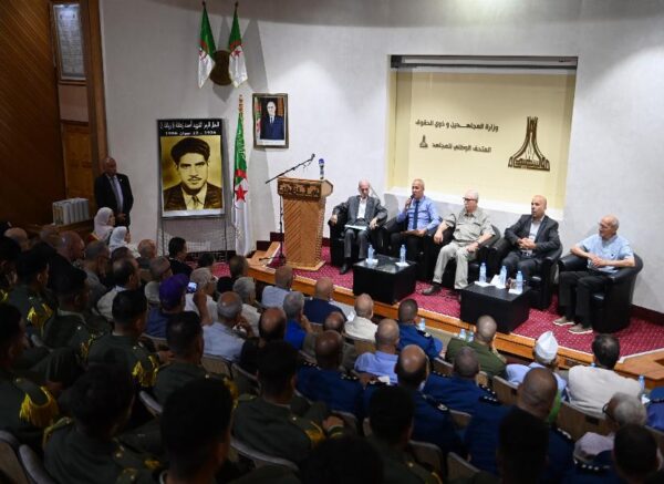 Le ministre des Moudjahidine préside la commémoration de l'exécution du martyr symbole Ahmed Zabana