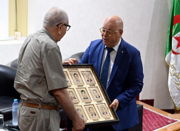 Le ministre des Moudjahidine préside la commémoration de l'exécution du martyr symbole Ahmed Zabana