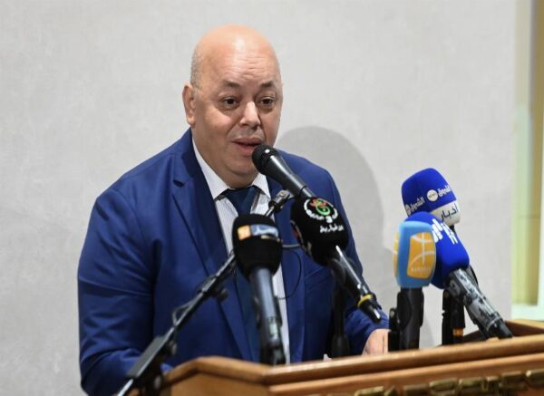 Le ministre des Moudjahidine préside la commémoration de l'exécution du martyr symbole Ahmed Zabana