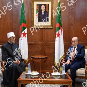 Le Ministre des Affaires Religieuses reçoit le Mufti de la République Arabe d'Egypte