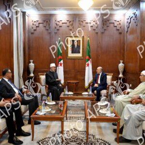 Le Ministre des Affaires Religieuses reçoit le Mufti de la République Arabe d'Egypte