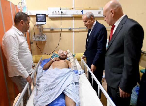 Accident au stade du 5 juillet: le PDG de Sonatrach au chevet des supporteurs blessés
