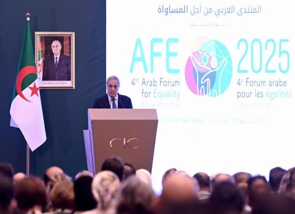 Le Premier ministre préside l'ouverture des travaux du 4e Forum arabe pour l'égalité