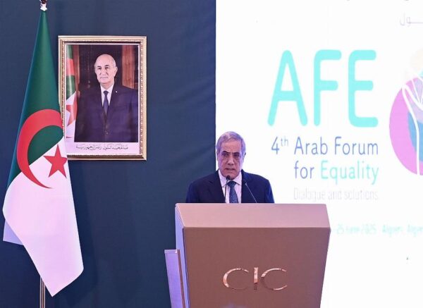 Le Premier ministre préside l'ouverture des travaux du 4e Forum arabe pour l'égalité