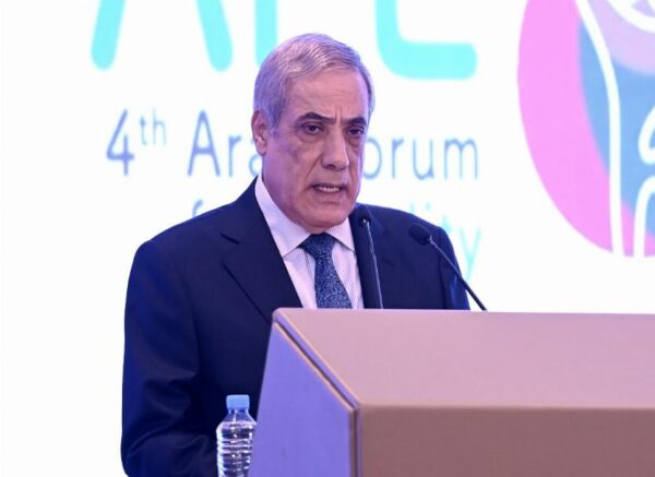 Le Premier ministre préside l'ouverture des travaux du 4e Forum arabe pour l'égalité