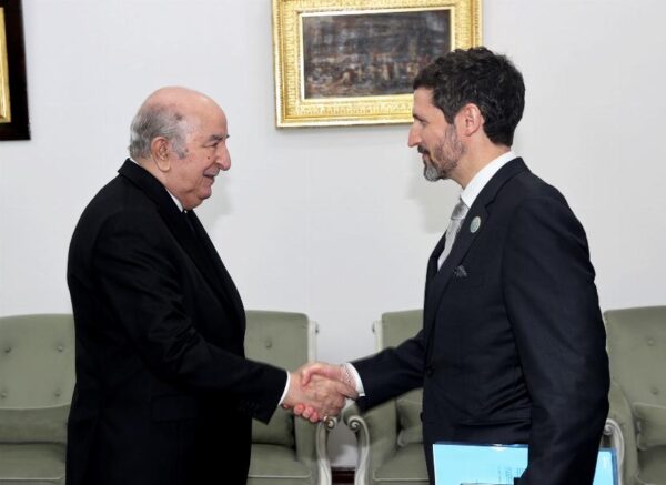 Le président de la République reçoit une délégation de la compagnie américaine Chevron