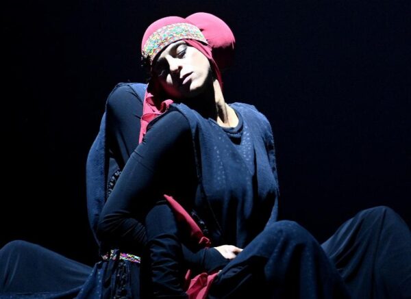 Le 13e Festival international de danse contemporaine s'ouvre à Alger