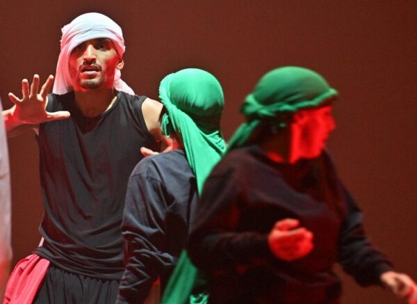 Le 13e Festival international de danse contemporaine s'ouvre à Alger