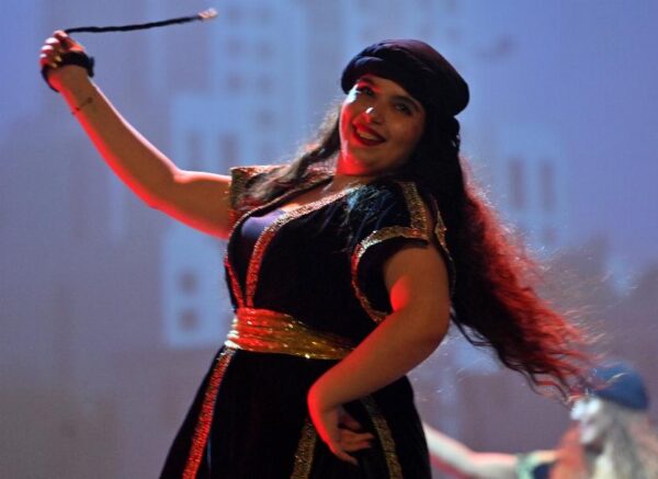 Le 13e Festival international de danse contemporaine s'ouvre à Alger