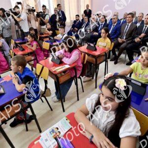 Rentrée scolaire 2025-2026: M. Sadaoui donne le coup d'envoi officiel depuis Alger
