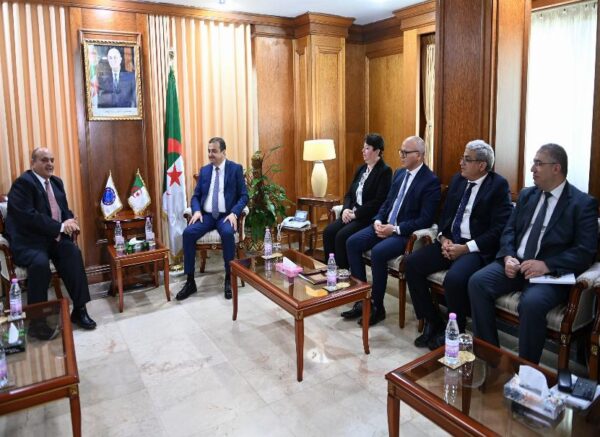 Le ministre de l'Energie reçoit le SG de l'Organisation arabe de l'énergie (OAE, ex-OAPEC)