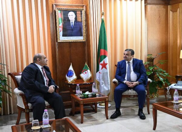 Le ministre de l'Energie reçoit le SG de l'Organisation arabe de l'énergie (OAE, ex-OAPEC)