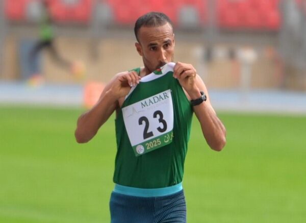 Oran : (Championnat arabe d'athlétisme) El Hadi Laâmeuch remporte l'argent au semi-marathon