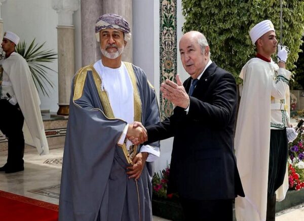 Le président de la République réserve un accueil officiel au Sultan d'Oman au siège de la présidence