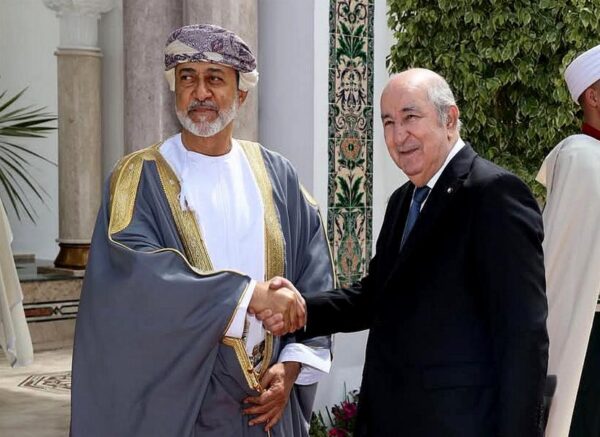 Le président de la République réserve un accueil officiel au Sultan d'Oman au siège de la présidence