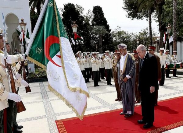 Le président de la République réserve un accueil officiel au Sultan d'Oman au siège de la présidence
