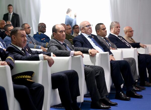 Le Premier ministre inaugure à Jijel le complexe de trituration de graines oléagineuses
