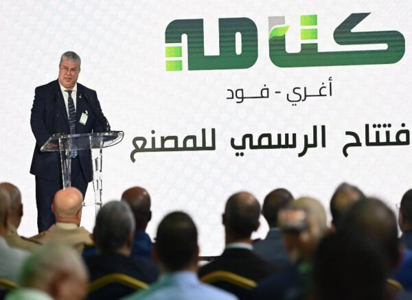 Le Premier ministre inaugure à Jijel le complexe de trituration de graines oléagineuses