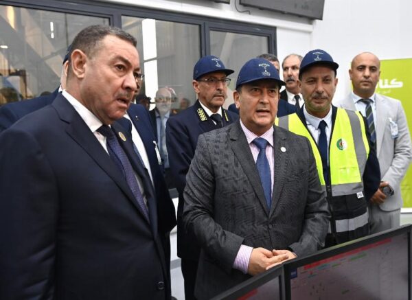 Le Premier ministre inaugure à Jijel le complexe de trituration de graines oléagineuses