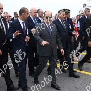 Le Premier ministre inspecte les travaux de la 2e tranche du projet du terminal à conteneurs au port de Djen Djen