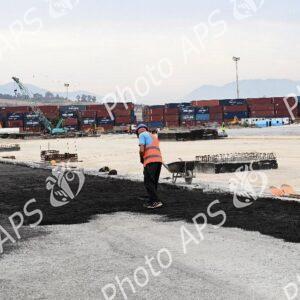 Le Premier ministre inspecte les travaux de la 2e tranche du projet du terminal à conteneurs au port de Djen Djen