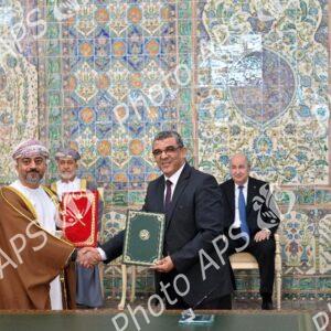 Le président de la République et le Sultan d'Oman président la cérémonie de signature de mémorandums
