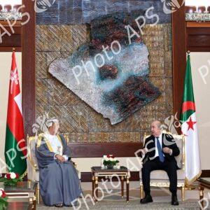 Le président de la République s'entretient en tête-à-tête avec le Sultan d'Oman