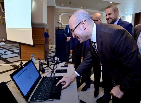 M. Chaïb préside le lancement officiel de l'adhésion du MAE au système numérique du Hadj et de la Omra